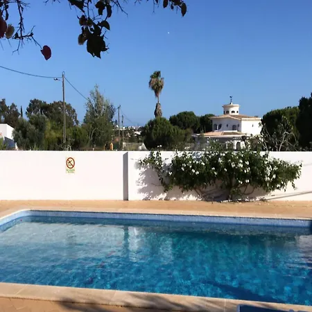 Stylish Villa With Large Private Pool Sea Views *