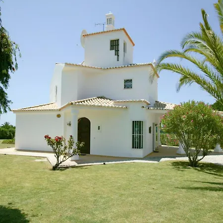 Stylish Villa With Large Private Pool Sea Views